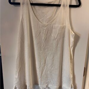❤️3/$10 Old Navy White Relaxed Tank Top